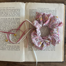 Load image into Gallery viewer, Fairy scrunchie