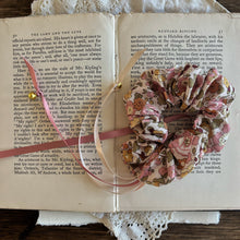 Load image into Gallery viewer, Fairy scrunchie