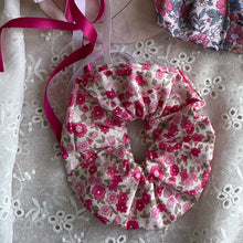 Load image into Gallery viewer, Fairy scrunchie