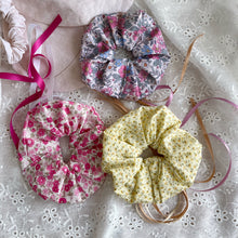 Load image into Gallery viewer, Fairy scrunchie