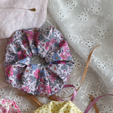 Load image into Gallery viewer, Fairy scrunchie