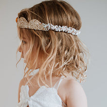 Load image into Gallery viewer, flora tiara