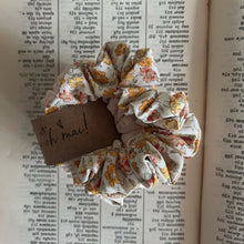 Load image into Gallery viewer, scrunchie 3 pack