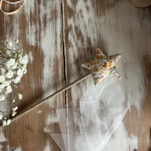 Load image into Gallery viewer, shooting star wand (3 prints)