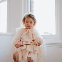 Load image into Gallery viewer, Queen of the Fairies cape ( 2 colours )