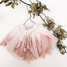 Load image into Gallery viewer, petal skirt ( 2 colours)